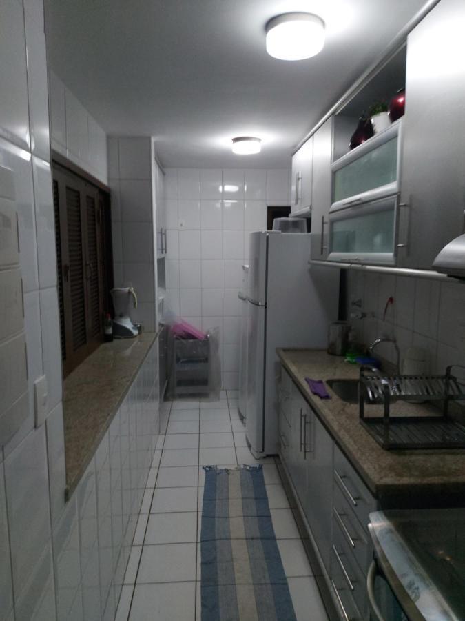 Apartamento Em Guarajuba 200M Da Praia Camaçari Esterno foto