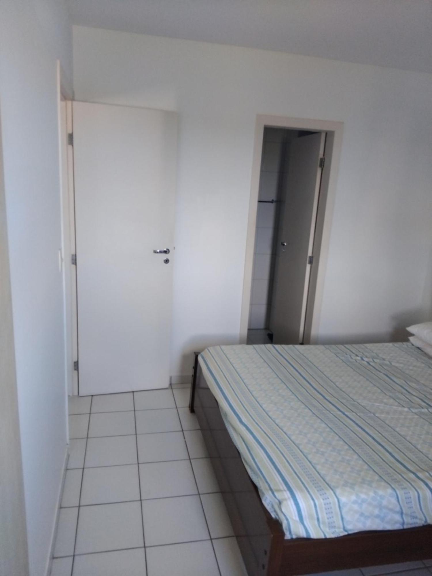 Apartamento Em Guarajuba 200M Da Praia Camaçari Esterno foto